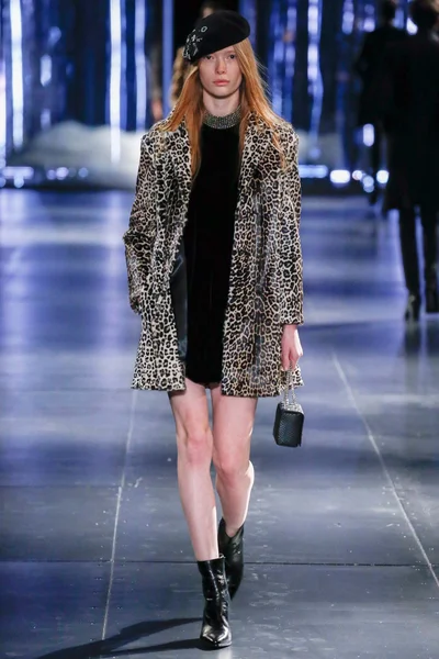 Look 26